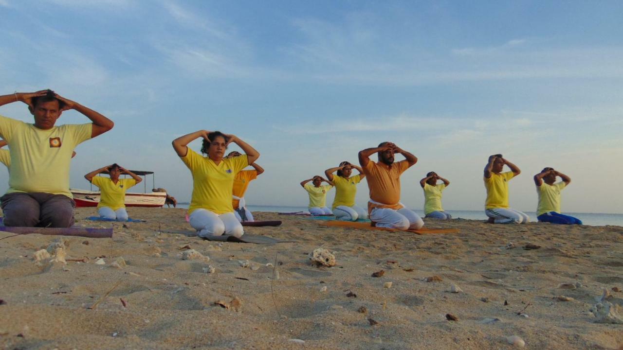 Giman Free Beach Resort Passikudah Экстерьер фото
